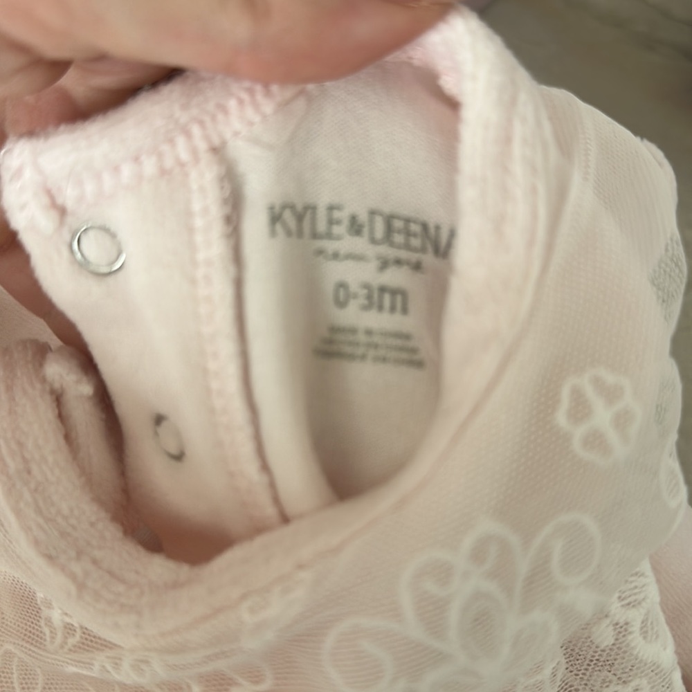 Pack of 2Baby girl footed onesies - dark pink & baby pink - 0-3 and 3-6 months - Picture 12 of 12